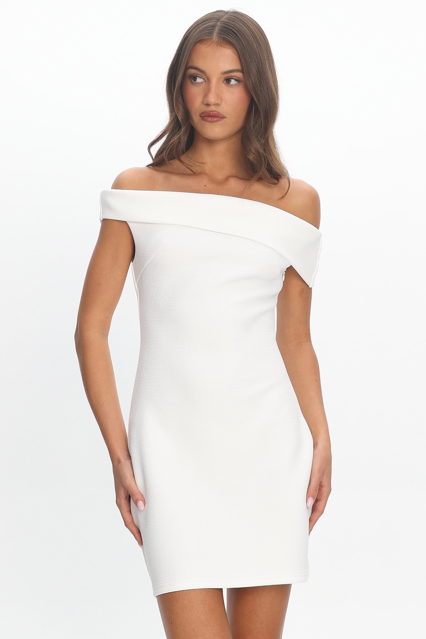 Après Off-Shoulder Mini Dress – White