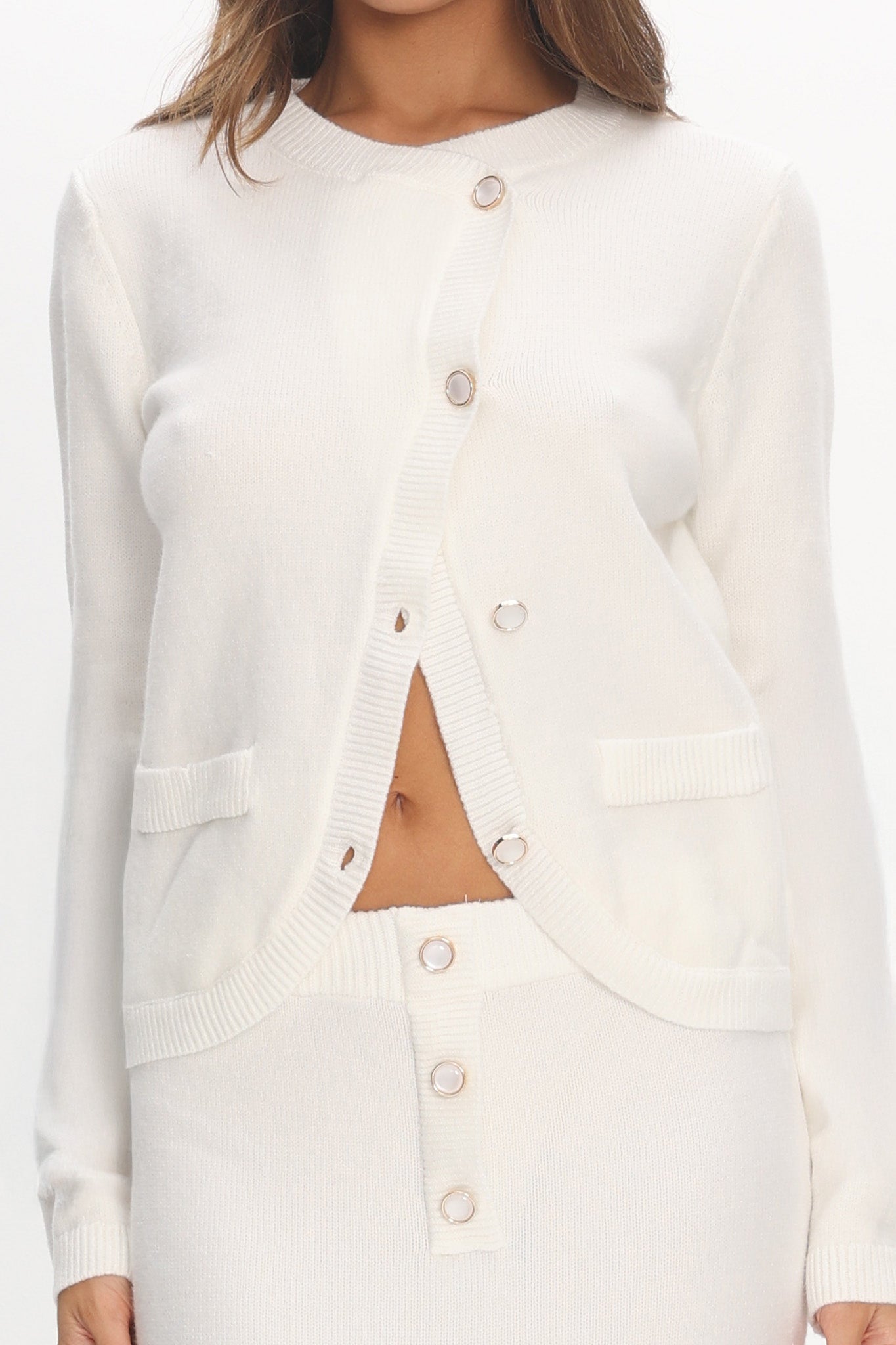 Autumn Breeze Curved Hem Knit Top Off White